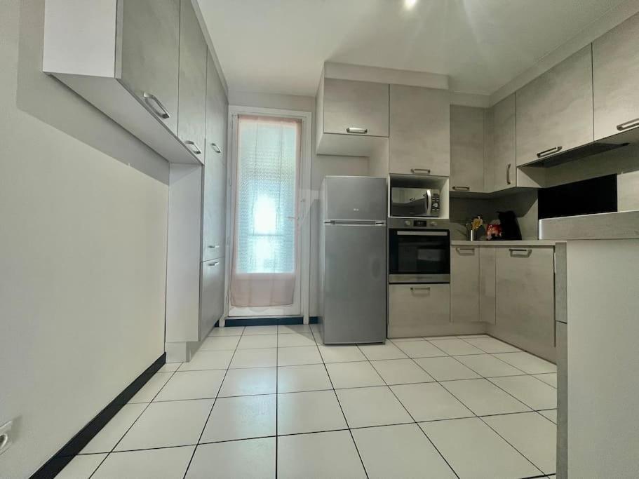 Duplex 70M2 - Vue Cite Medievale - Parking Gratuit カルカソンヌ エクステリア 写真