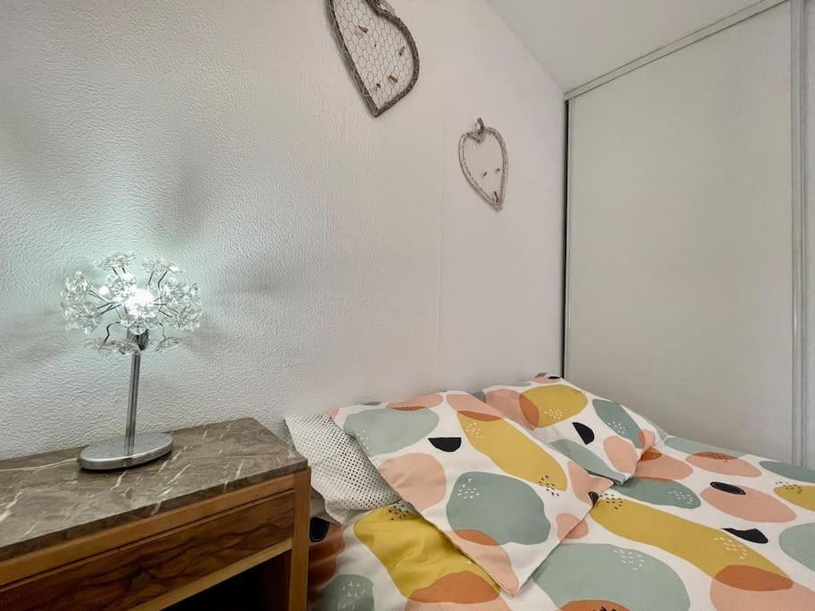 Duplex 70M2 - Vue Cite Medievale - Parking Gratuit カルカソンヌ エクステリア 写真